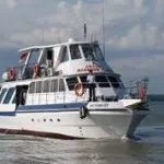 Kapal Wisata Artama 3